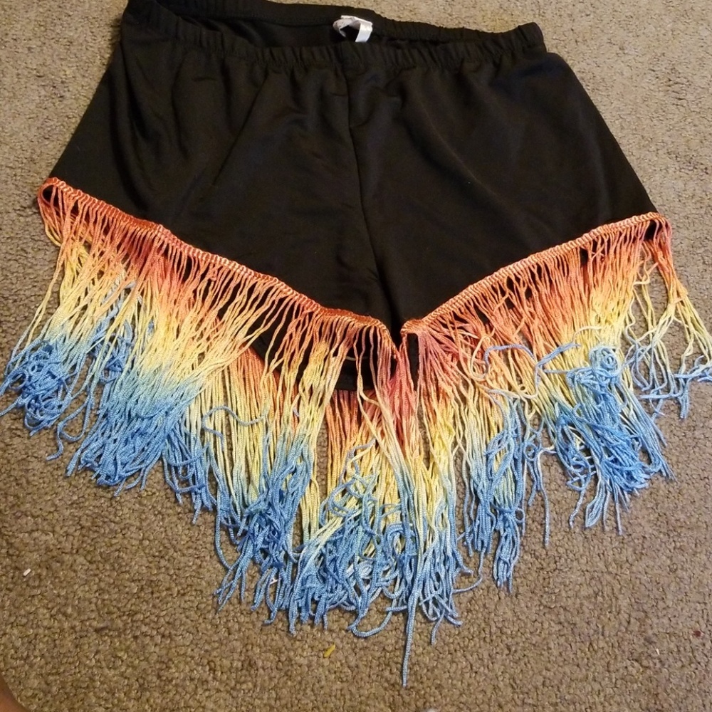 Ombre fringe hot pants
